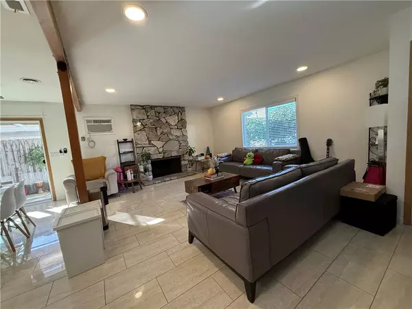 Huntington Beach, CA 92647,7672 Amazon #1