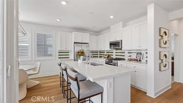 Irvine, CA 92618,209 Yerba