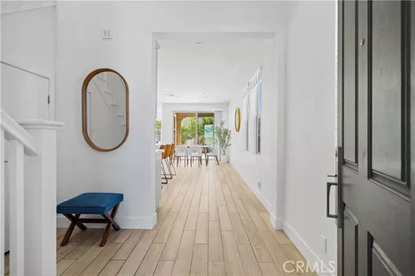 Lake Forest (el Toro), CA 92610,2218 Arroyo Trabuco