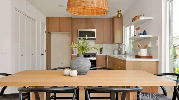 Lake Forest (el Toro), CA 92610,11 Jameson