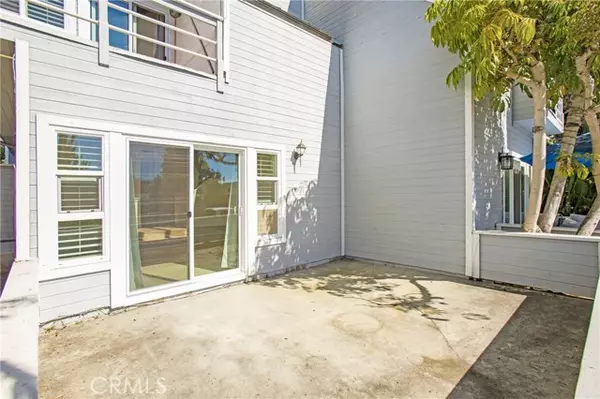 Laguna Beach, CA 92651,552 Cypress #A