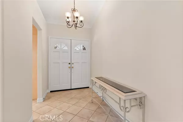 Laguna Hills, CA 92679,3 Portsmouth