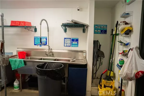 Fountain Valley, CA 92708,18912 Brookhurst