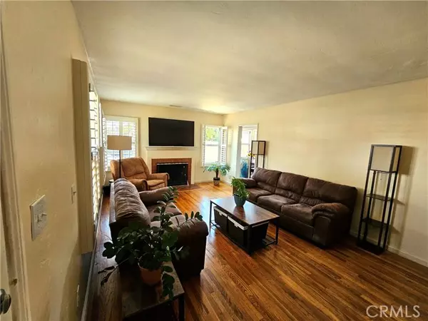 Buena Park, CA 90621,7712 Melrose