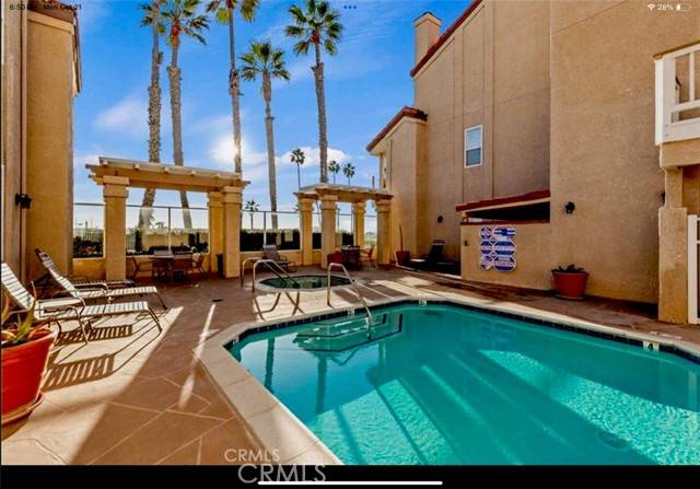 2000 Pacific Coast Highway #103, Huntington Beach, CA 92648