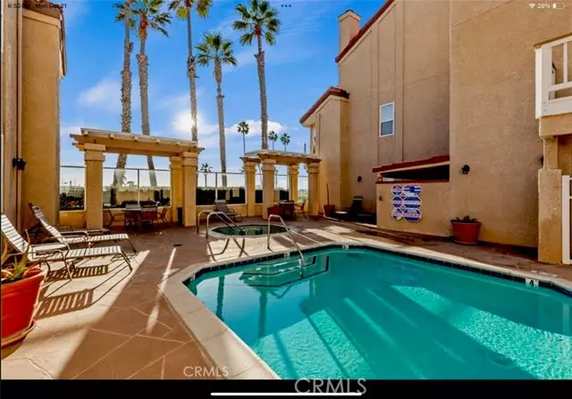 Huntington Beach, CA 92648,2000 Pacific Coast Highway #103