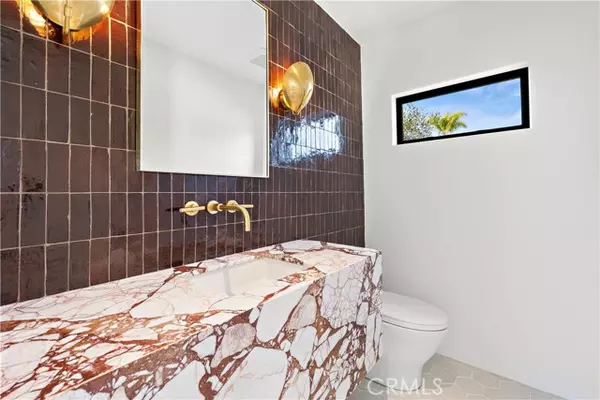 San Clemente, CA 92672,229 W Paseo De Cristobal