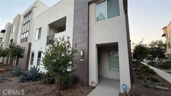 120 Novel, Irvine, CA 92618