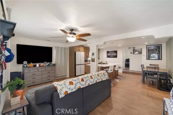 Whittier, CA 90605,11116 Leland