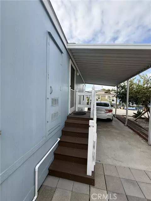 Costa Mesa, CA 92627,1741 Pomona Avenue #5