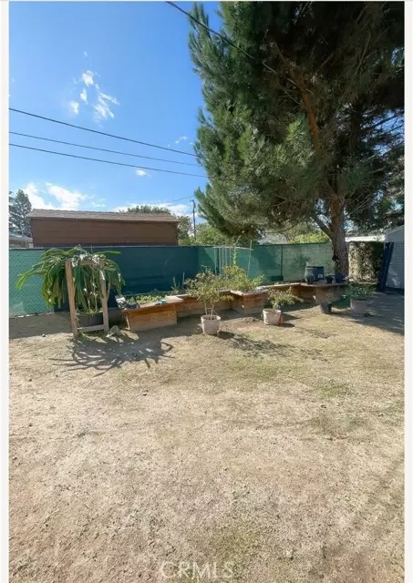 Burbank, CA 91505,2115 N Pass