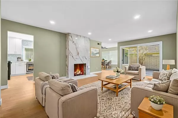 Irvine, CA 92612,8 Dogwood