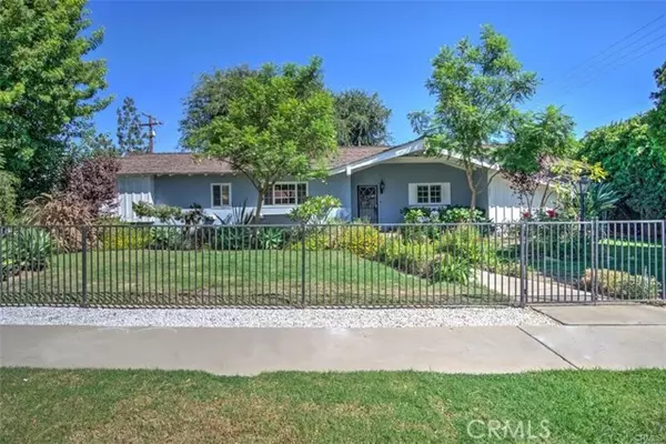 12472 Woodlawn Avenue, Tustin, CA 92780