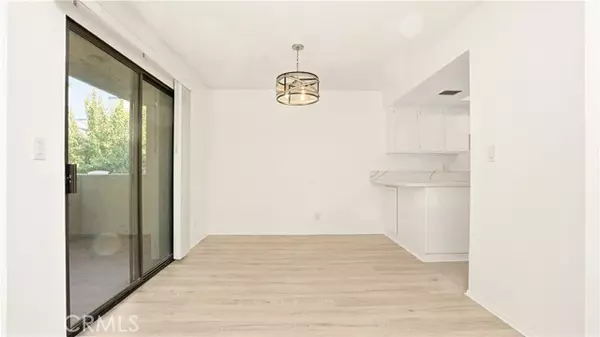 Canoga Park (los Angeles), CA 91304,8565 Independence Avenue #7