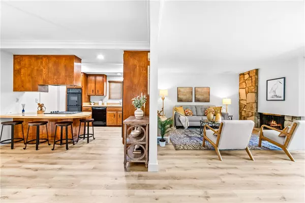 Huntington Beach, CA 92647,6171 Gumm