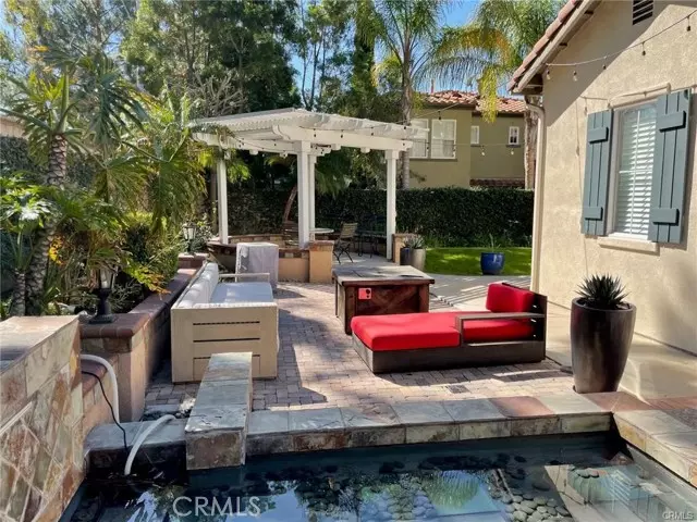 Irvine, CA 92602,6 Carpenteria