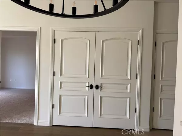 Long Beach, CA 90813,1598 Long Beach #307