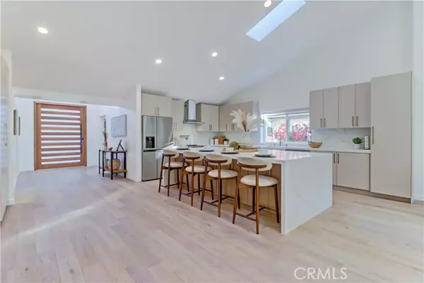 Laguna Woods, CA 92637,5311 Cantante