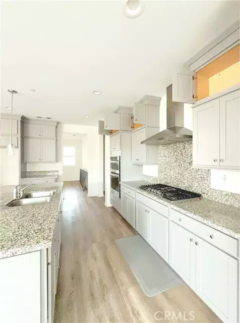 Eastvale, CA 92880,12906 Shorthorn