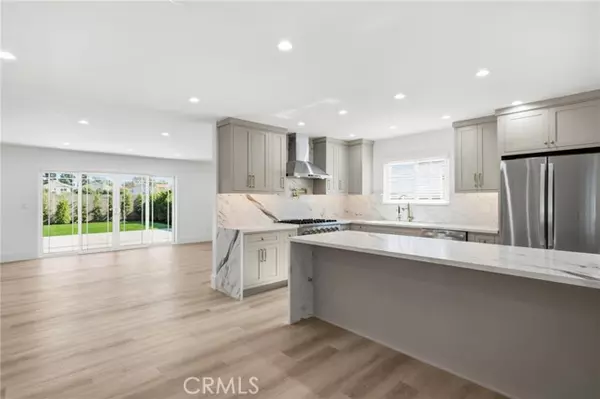 Fountain Valley, CA 92708,18584 Redwood