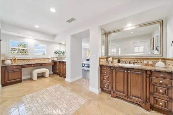 Ladera Ranch, CA 92694,15 Basilica Place