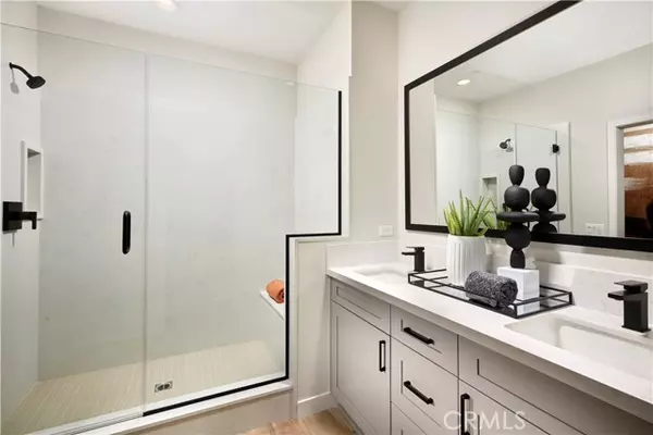 La Habra, CA 90631,304 E William Way