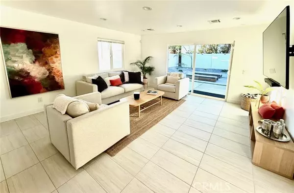 North Palm Springs, CA 92262,373 W Avenida Cerca