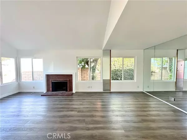 Irvine, CA 92604,14692 Orange Acres