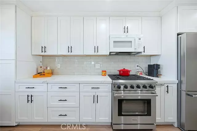 Huntington Beach, CA 92648,18272 Parkview Lane #101