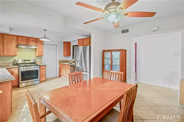 Huntington Beach, CA 92647,6112 Tyndall