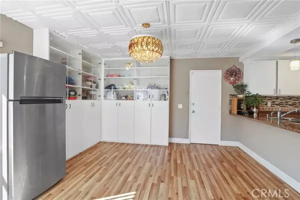 Irvine, CA 92618,134 Tangerine