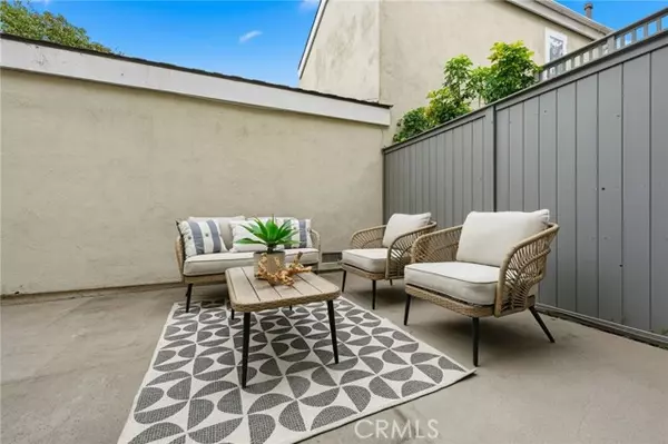 Huntington Beach, CA 92648,19701 Seacliff Lane