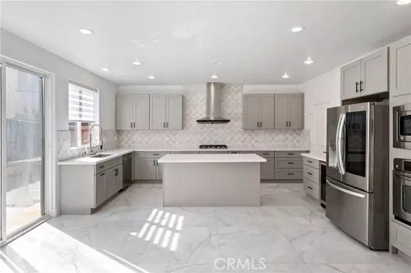 Orange, CA 92865,356 W Weeping Willow