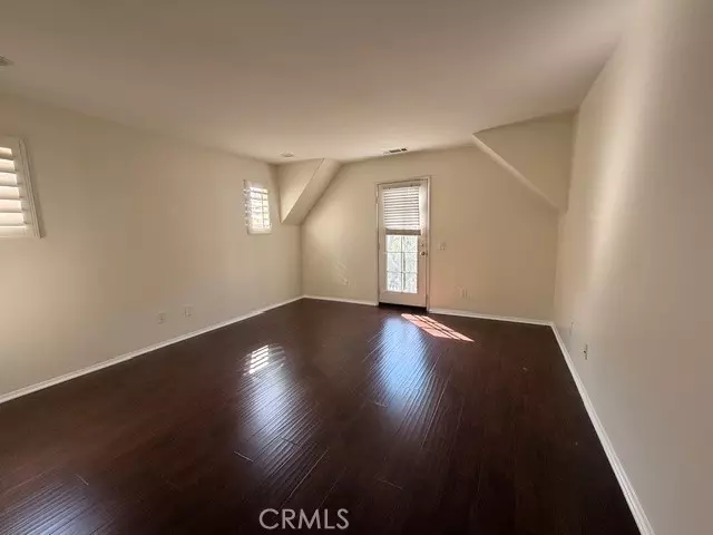 Irvine, CA 92602,5 Del Mar