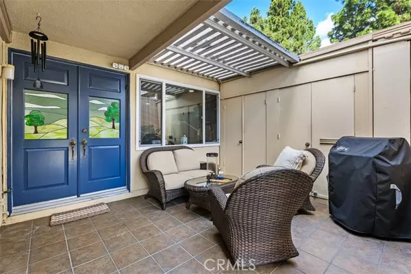 Laguna Woods, CA 92637,207 Avenida Majorca #C