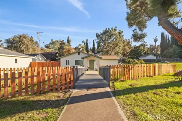 164 E Highland Avenue, Redlands, CA 92373