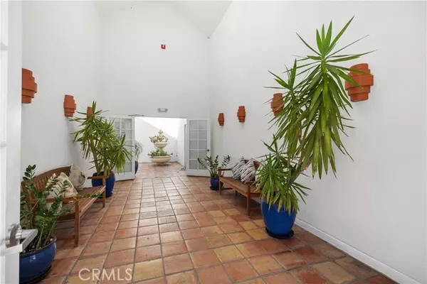 San Clemente, CA 92672,206 Avenida Montalvo #8