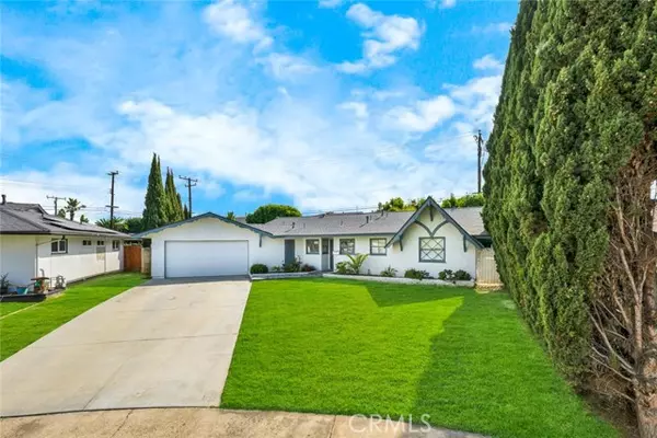 Huntington Beach, CA 92646,18322 Thomas