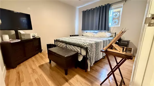 Huntington Beach, CA 92647,6472 Brown Circle