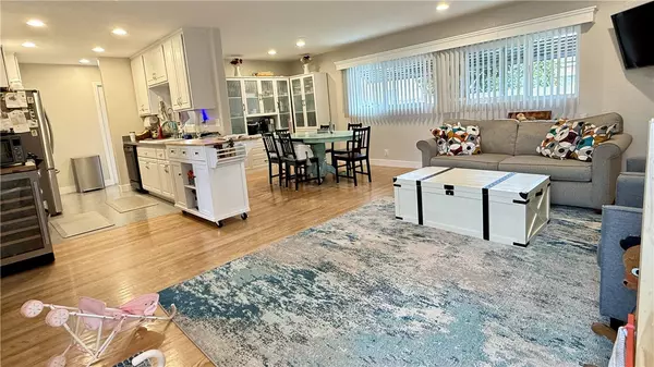 Huntington Beach, CA 92647,6472 Brown Circle