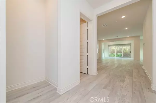 Irvine, CA 92618,112 Ritual