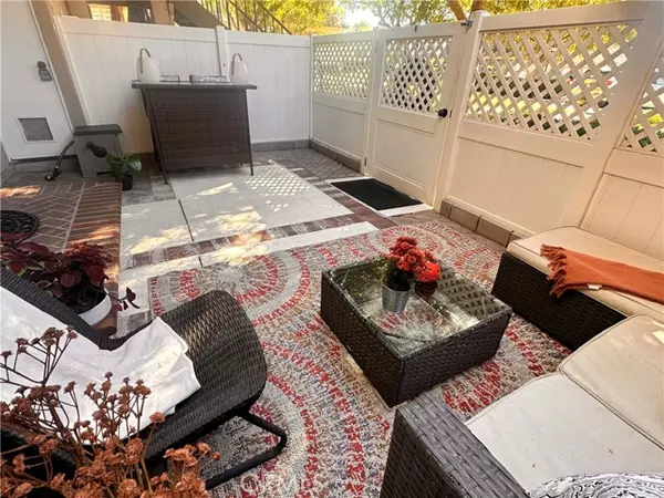 Rancho Santa Margarita, CA 92688,21 Silktassel