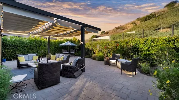 Irvine, CA 92602,343 Paradiso