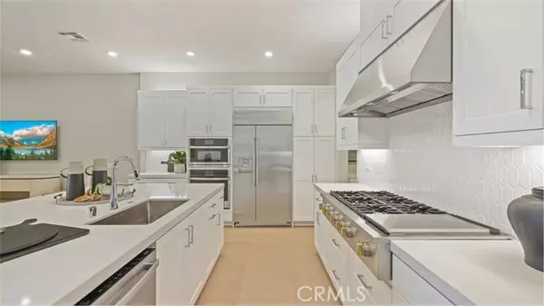 Montebello, CA 90640,648 Snowberry Place