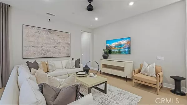 Montebello, CA 90640,648 Snowberry Place