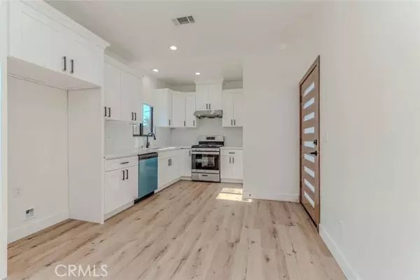 5825 View Circle, Huntington Beach, CA 92649