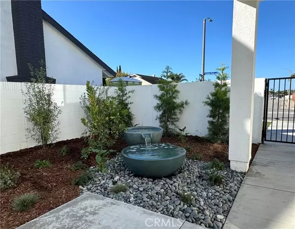 Huntington Beach, CA 92646,20942 Queens Park