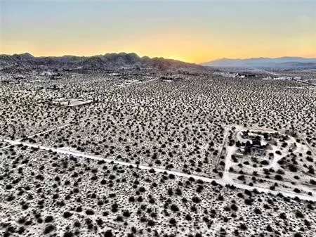 68 Sunkist, Joshua Tree, CA 92252