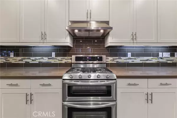 Irvine, CA 92618,282 Borrego