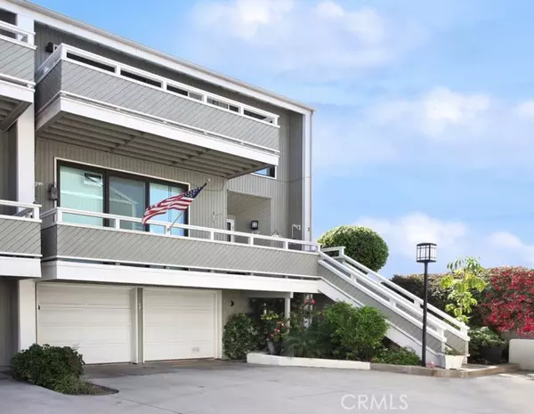 17 Ima Loa Court, Newport Beach, CA 92663